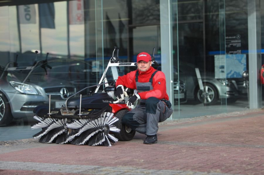 Подметально-уборочная машина TIELBUERGER TK48 Professional (Honda GXV160)